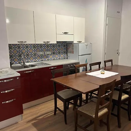 Darsena Charming By Valentina Versilia Bed and Breakfast Βιαρέτζιο