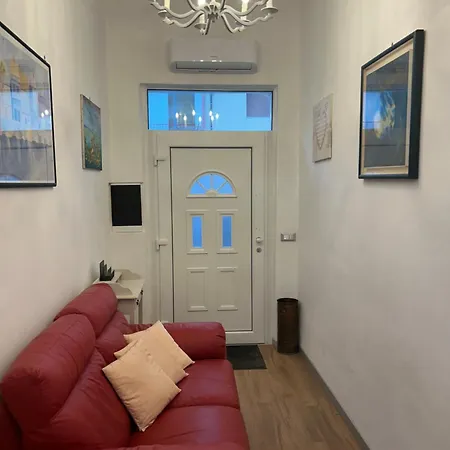 Darsena Charming By Valentina Versilia Bed and Breakfast Βιαρέτζιο