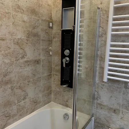 Darsena Charming By Valentina Versilia Βιαρέτζιο