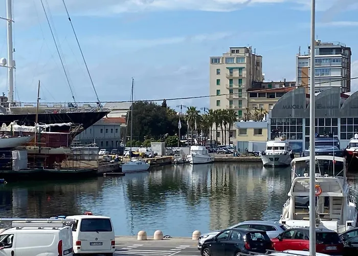 Darsena Charming By Valentina Versilia 4* Viareggio